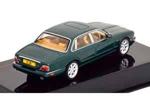 JAGUAR XJ8 (X 308) 1998 METALLIC DARK GREEN — фото 2