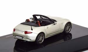 MAZDA MX5 ROADSTER 2019 LIGHT-CREME-METALLIC — фото 2