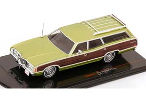 FORD LTD COUNTRY SQUIRE 1972 LIGHT GREEN METALLIC BROWN