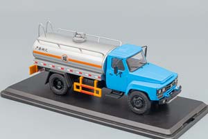 DONGFENG 140 SERIES FUEL TANK TRUCK, BLUE / SILVER — фото 5