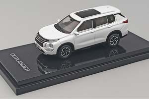 MITSUBISHI OUTLANDER 2022 / МИЦУБИСИ УТЛАНДЕР БЕЛЫЙ