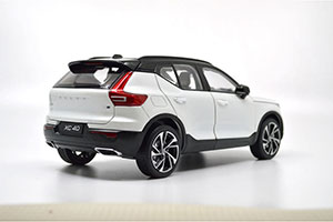 VOLVO XC40 2019 WHITE — фото 2