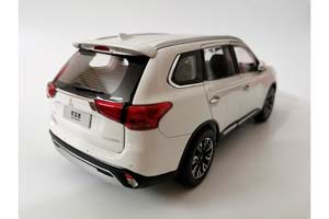 MITSUBISHI OUTLANDER MODEL 2020 WHITE — фото 2