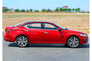 NISSAN ALTIMA 2020 RED — фото 11