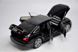 AUDI A6 55TFSI 2024 BLACK / АУДИ А6 ЧЕРНЫЙ (ДЛИНА 28 СМ) СВЕТЯТСЯ ФАРЫ + ЗВУК (БЕЗ УПАКОВКИ - ТОЛЬКО МОДЕЛЬ) — фото 4