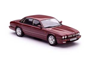 JAGUAR XJR X300 RHD 1995 REDMETALLIC — фото 5