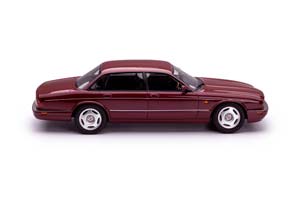 JAGUAR XJR X300 RHD 1995 REDMETALLIC — фото 7