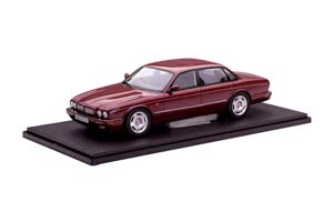 JAGUAR XJR X300 RHD 1995 REDMETALLIC — фото 9