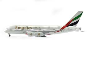 AIRBUS A380 EMIRATES /МОДЕЛЬ САМОЛЕТА ЭЙРБАС АЭРОБУС А380 EMIRATES С ОСВЕЩЕНИЕМ САЛОНА НА ШАССИ (ДЛИНА 46 СМ) — фото 7