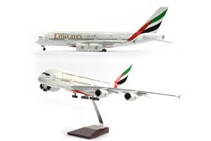 AIRBUS A380 EMIRATES /МОДЕЛЬ САМОЛЕТА ЭЙРБАС АЭРОБУС А380 EMIRATES С ОСВЕЩЕНИЕМ САЛОНА НА ШАССИ (ДЛИНА 46 СМ) — фото 8