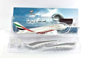 AIRBUS A380 EMIRATES /МОДЕЛЬ САМОЛЕТА ЭЙРБАС АЭРОБУС А380 EMIRATES С ОСВЕЩЕНИЕМ САЛОНА НА ШАССИ (ДЛИНА 46 СМ) — фото 10