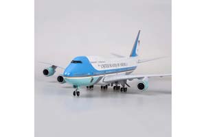 BOEING 747 PRESIDENT OF UNITED STATES / МОДЕЛЬ САМОЛЕТА БОИНГ 747 ПРЕЗИДЕНТА США (С ОСВЕЩЕНИЕМ САЛОНА НА ШАССИ ДЛИНА 46 СМ) — фото 7