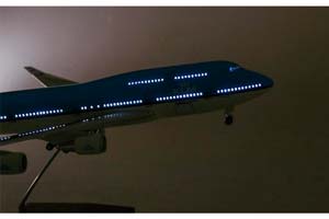 BOEING 747 KLM / МОДЕЛЬ САМОЛЕТА БОИНГ 747 КЛМ (С ОСВЕЩЕНИЕМ САЛОНА НА ШАССИ ДЛИНА 47 СМ) — фото 3