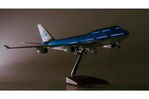 BOEING 747 KLM / МОДЕЛЬ САМОЛЕТА БОИНГ 747 КЛМ (С ОСВЕЩЕНИЕМ САЛОНА НА ШАССИ ДЛИНА 47 СМ) — фото 5