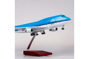 BOEING 747 KLM / МОДЕЛЬ САМОЛЕТА БОИНГ 747 КЛМ (С ОСВЕЩЕНИЕМ САЛОНА НА ШАССИ ДЛИНА 47 СМ) — фото 2