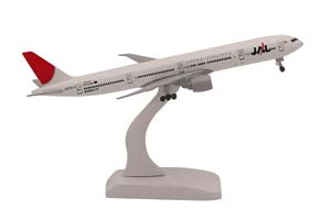 BOEING 777 JAPAN AIRLINES / МОДЕЛЬ САМОЛЕТА BOEING БОИНГ 777 АВИАКОМПАНИЯ ДЖАПАН ЭЙРЛАЙНС (ДЛИНА 20 СМ) — фото 4