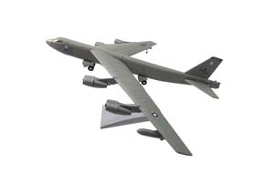 BOEING B-52 STRATOFORTRESS 1952-1962 / МОДЕЛЬ САМОЛЕТА БОИНГ Б-52 ЛЕТАЮЩАЯ КРЕПОСТЬ — фото 5