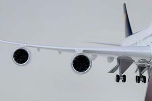BOEING LUFTHANSA / МОДЕЛЬ САМОЛЕТА БОИНГ 747 ЛЮФТГАНЗА (С ОСВЕЩЕНИЕМ САЛОНА НА ШАССИ ДЛИНА 47 СМ) — фото 6