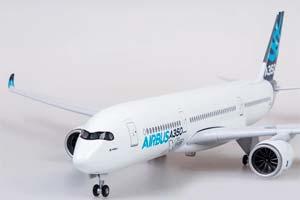 AIRBUS A350 / МОДЕЛЬ САМОЛЕТА A350 ЭЙРБАС (С ОСВЕЩЕНИЕМ САЛОНА НА ШАССИ ДЛИНА 45 СМ) — фото 7