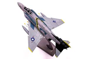 MCDONNELL DOUGLAS F4-С PHANTOM JOLLY ROGERS FLAG / МОДЕЛЬ САМОЛЕТА Ф4 ФАНТОМ С ПИРАТСКИМ ФЛАГОМ ВЕСЕЛЫЙ РОДЖЕР — фото 5