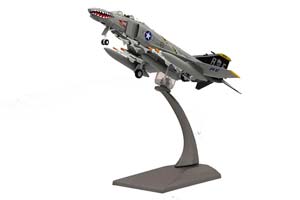 MCDONNELL DOUGLAS F4-С PHANTOM JOLLY ROGERS FLAG / МОДЕЛЬ САМОЛЕТА Ф4 ФАНТОМ С ПИРАТСКИМ ФЛАГОМ ВЕСЕЛЫЙ РОДЖЕР — фото 8