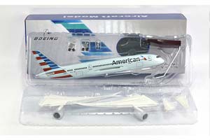 BOEING 787-9 DREAMLINER AMERICAN AIRLINES / МОДЕЛЬ САМОЛЕТА БОИНГ 787-9 ДРИМЛАЙНЕР АМЕРИКАН ЭРЛАЙНС С ОСВЕЩЕНИЕМ САЛОНА НА ШАССИ (ДЛИНА 41 СМ) — фото 3
