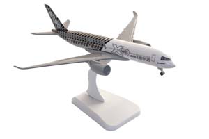 AIRBUS A350 / МОДЕЛЬ САМОЛЕТА ЭЙРБАС A350 (ДЛИНА 20 СМ) — фото 3