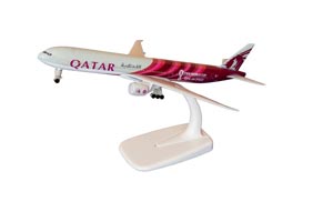 BOEING 777 QATAR WORLD CUP AIRCRAFT / МОДЕЛЬ САМОЛЕТА БОИНГ 777 QATAR WORLD CUP AIRCRAFT (ДЛИНА 20 СМ)