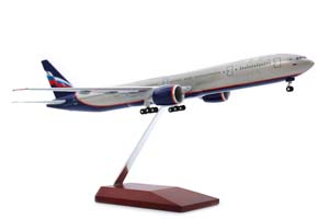 BOEING 777-300 / МОДЕЛЬ САМОЛЕТА БОИНГ 777-300 РОССИЙСКАЯ АВИАЦИЯ (С ПОДСВЕТКОЙ ИЛЛЮМИНАТОРОВ ДЛИНА 47 СМ)