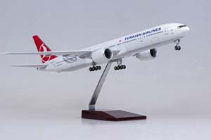 МОДЕЛЬ САМОЛЕТА BOEING 777 TURKISH AIRLINES / БОИНГ 777 ТУРКИШ ЭРЛАЙНС (С ПОДСВЕТКОЙ ИЛЛЮМИНАТОРОВ ДЛИНА 47 СМ) — фото 5