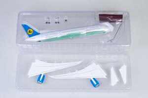 МОДЕЛЬ САМОЛЕТА BOEING 787-9 DREAMLINER UZBEKISTAN / МОДЕЛЬ САМОЛЕТА БОИНГ 787-9 ДРИМЛАЙНЕР УЗБЕКСКИЕ АВИАЛИНИИ (С ОСВЕЩЕНИЕМ САЛОНА НА ШАССИ ДЛИНА 45 СМ) — фото 12
