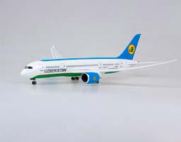 МОДЕЛЬ САМОЛЕТА BOEING 787-9 DREAMLINER UZBEKISTAN / МОДЕЛЬ САМОЛЕТА БОИНГ 787-9 ДРИМЛАЙНЕР УЗБЕКСКИЕ АВИАЛИНИИ (С ОСВЕЩЕНИЕМ САЛОНА НА ШАССИ ДЛИНА 45 СМ) — фото 11
