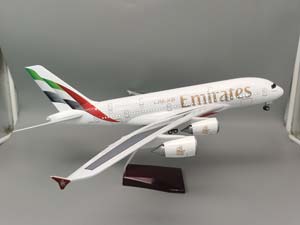 AIRBUS A380 EMIRATES / ЭЙРБАС А380 ЭМИРЭЙТС (С ПОДСВЕТКОЙ САЛОНА/ДЛИНА 47 СМ) — фото 12