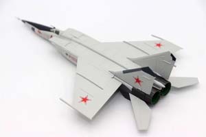 МИКОЯН-ГУРЕВИЧ 25РБТ ТАКТИЧЕСКИЙ РАЗВЕДЧИК-БОМБАРДИРОВЩИК 1964 (ДЛИНА 23 СМ) — фото 5