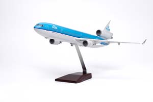 MCDONNELL DOUGLAS MD-11 KLM ROYAL DUTCH (ДЛИНА 47 СМ) / МКДОННЕЛЛ ДУГЛАС MD-11 КЛМ РОЙАЛ ДУТЧ 47 — фото 3