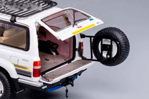 TOYOTA LAND CRUISER 80 ADVENTURE (1990-1997) WHITE / ТОЙОТА ЛЭНДКРУЗЕР 80 (С ЛЕСТНИЦЕЙ И БАГАЖНИКОМ) БЕЛЫЙ — фото 7