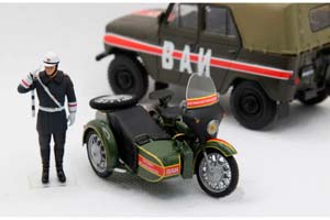 FIGURINE / ФИГУРКА СОТРУДНИК ГИБДД ПОЛИЦИЯ ДПС ВАИ 1:43 — фото 3