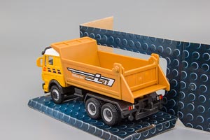 MERCEDES-BENZ SK-SERIES, САМОСВАЛ, ОРАНЖЕВЫЙ (ДЛИНА МОДЕЛИ 6-10 СМ) — фото 2