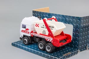 VOLVO FH 16, МУСОРОВОЗ, БЕЛЫЙ (ДЛИНА МОДЕЛИ 6-10 СМ) — фото 2