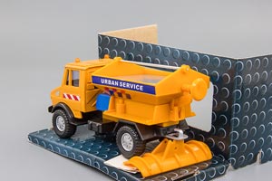 MERCEDES-BENZ UNIMOG, КОММУНАЛЬНЫЙ ПЕСКОРАЗБРАСЫВАТЕЛЬ, ОРАНЖЕВЫЙ — фото 2