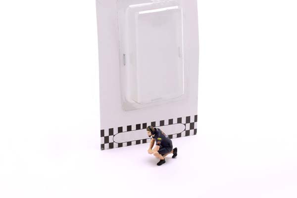 RB WORKER FIGURE / РЕД БУЛЛ ВОРКЕР ФИГУРКА — фото 3