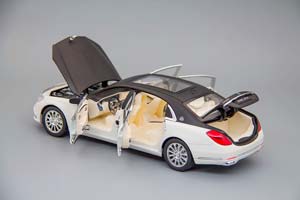 MERCEDES-BENZ MAYBACH S600, ЧЁРНО-БЕЛЫЙ — фото 5