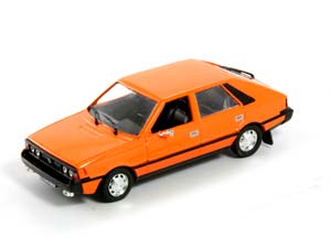 FSO POLONEZ 1978 ОРАНЖЕВЫЙ (С ЖУРНАЛОМ)