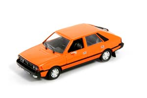 FSO POLONEZ ОРАНЖЕВЫЙ
