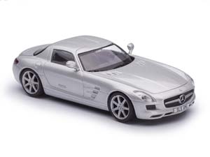 MERCEDES-BENZ SLS AMG СЕРЕБРИСТЫЙ (БЕЗ ЖУРНАЛА) — фото 4