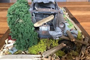 PORSCHE 901 1964 SKY BLUE (M-067) / ПОРШЕ 901 (911)  ДИОРАМА С ИНТЕРЬЕРОМ СВАЛКИ И БОКСОМ (ЭКСКЛЮЗИВ 1 ЭКЗЕМПЛЯР В МИРЕ) — фото 5