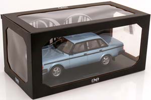 VOLVO 244 TURBO, LIGHT BLUE-METALLIC — фото 3
