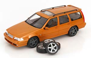 VOLVO V70 R P80 1998, ORANGE-METALLIC — фото 4