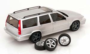 VOLVO V70 R, SILVER — фото 3