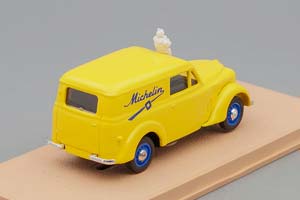 RENAULT JUVA MICHELIN YELLOW — фото 2